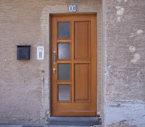 Porte e portoncini d'entrata in legno - Mod. Baselga